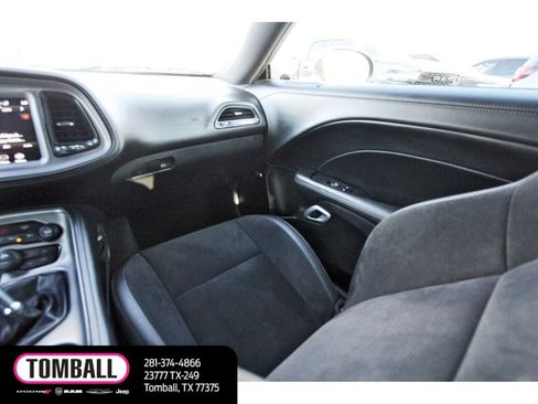 Used 2023 Dodge Challenger R/T w/ T/A Package image 11