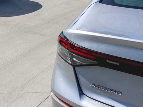 Used 2023 Honda Accord EX image 8