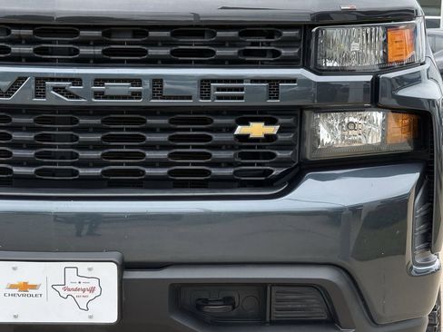 Used 2020 Chevrolet Silverado 1500 Custom w/ Custom Value Package RWD image 8