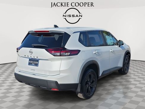 New 2026 Nissan Rogue SV w/ Cold Weather Package FWD image 5