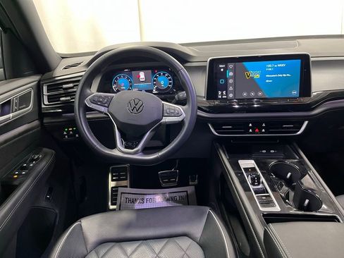 Certified 2025 Volkswagen Atlas Cross Sport SEL Premium R-Line image 19