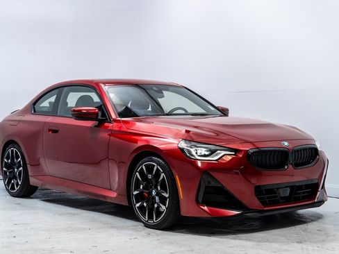 Used 2025 BMW 230i Coupe w/ M Sport Package image 9