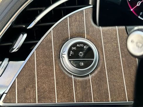 Used 2025 Mercedes-Benz E 350 4MATIC Sedan image 24
