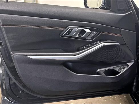 Used 2019 BMW 330i Sedan w/ Convenience Package RWD image 23