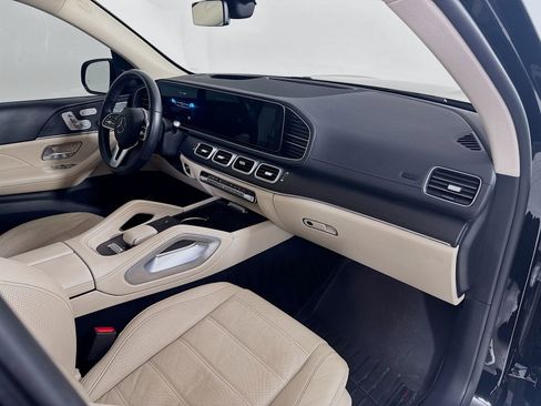 Used 2023 Mercedes-Benz GLS 450 4MATIC image 28