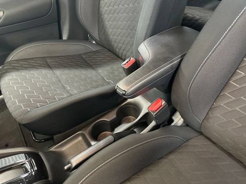 Used 2022 Nissan Kicks S FWD image 24