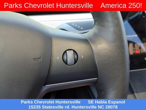 Used 2022 Tesla Model Y Performance AWD/4WD image 14