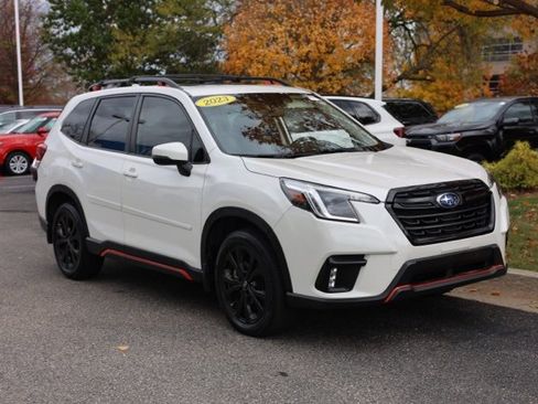 Used 2023 Subaru Forester Sport image 2