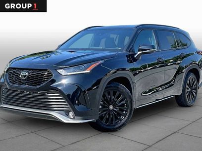 Used 2025 Toyota Highlander XSE
