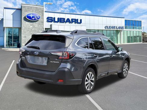 Used 2024 Subaru Outback Premium AWD/4WD image 6