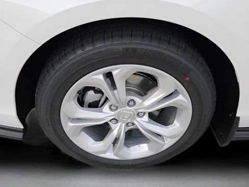 New 2025 Honda Accord LX image 34