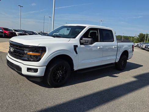 New 2026 Ford F150 XLT w/ XLT Black Appearance Package RWD image 30