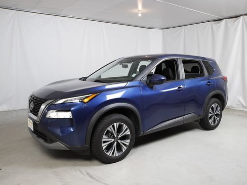 Used 2023 Nissan Rogue SV AWD/4WD image 17