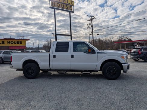 Used 2015 Ford F250 XLT w/ XLT Value Package image 5