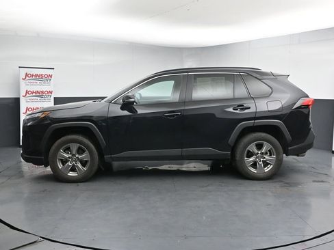 Used 2024 Toyota RAV4 XLE AWD/4WD image 5