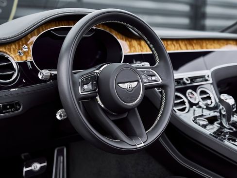 Used 2022 Bentley Continental GT image 34