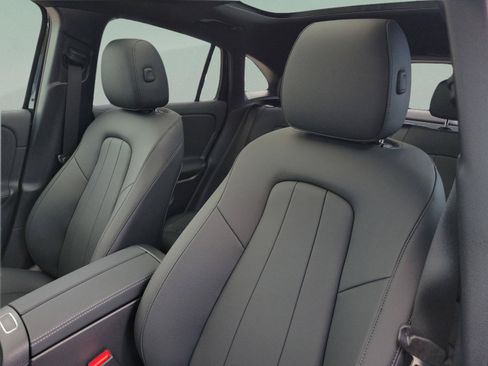 Certified 2026 Mercedes-Benz GLA 250 4MATIC image 24