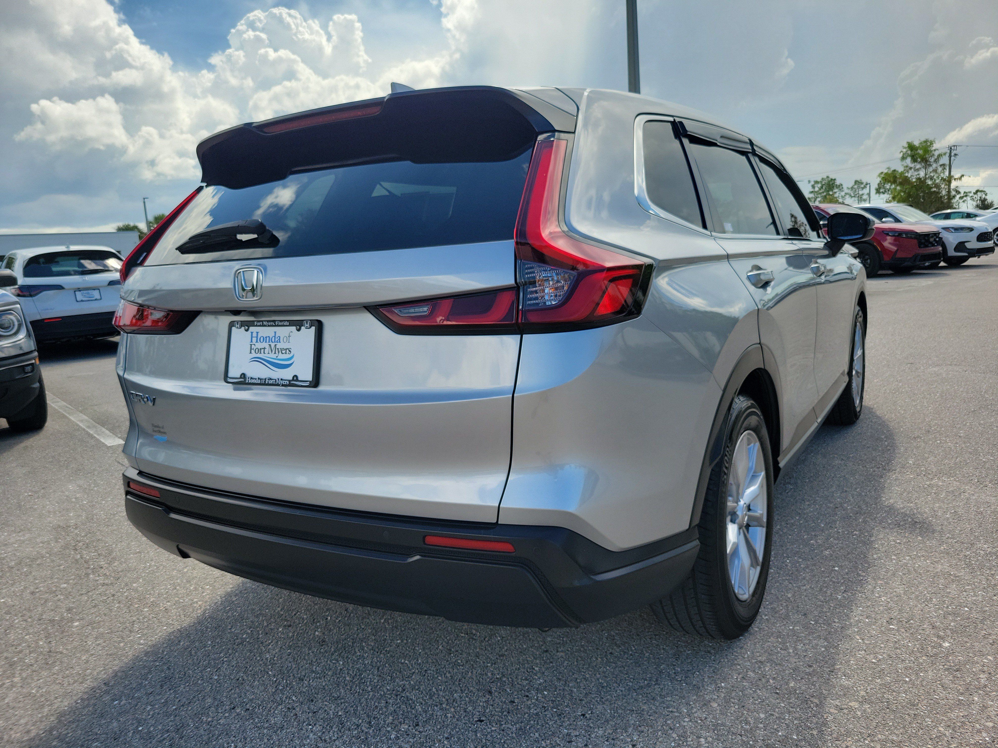 Used 2023 Honda CR-V EX-L image 6