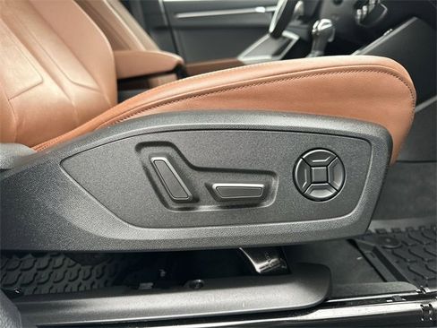 Used 2021 Audi Q3 2.0T Premium w/ Convenience Package image 31