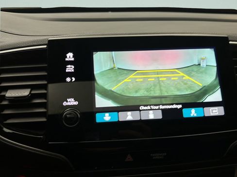 Certified 2023 Honda Passport TrailSport image 33