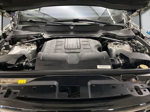 Used 2019 Land Rover Discovery SE AWD/4WD image 12