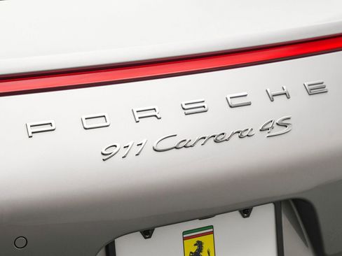Used 2017 Porsche 911 Carrera S image 21