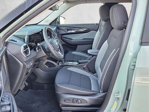 New 2026 Chevrolet TrailBlazer LT w/ Convenience Package FWD image 14