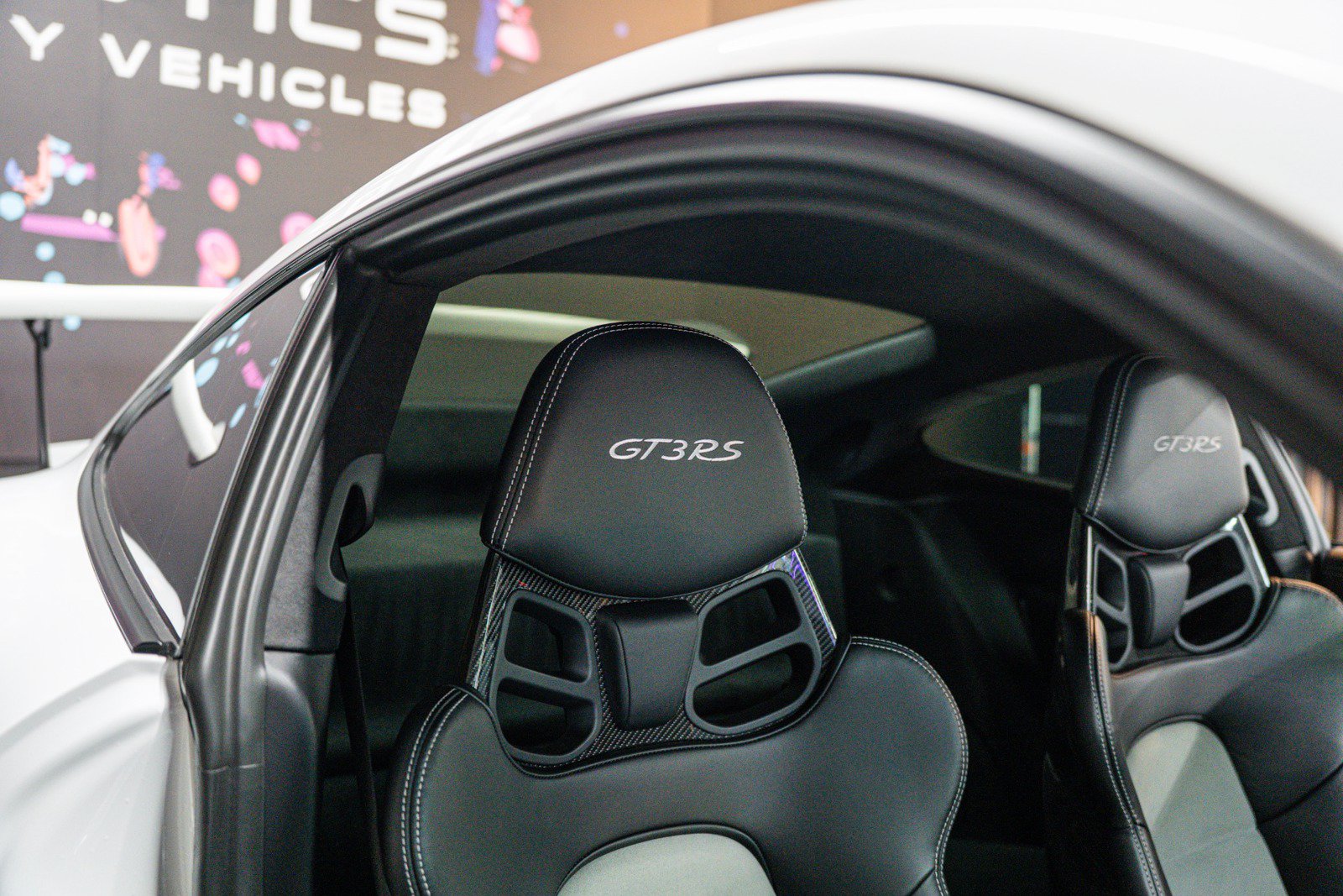 Used 2016 Porsche 911 GT3 RS RWD image 10