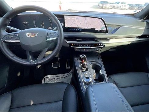 Used 2025 Cadillac XT4 Sport image 19