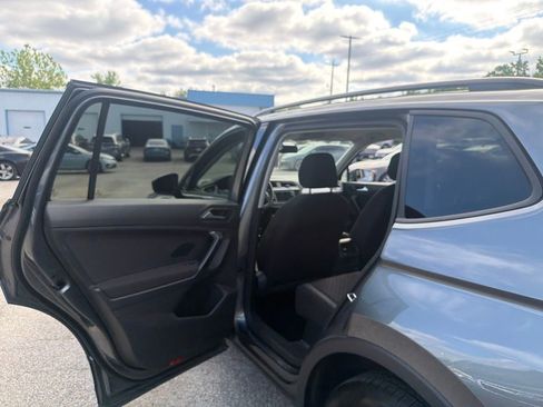 Used 2021 Volkswagen Tiguan S FWD image 7