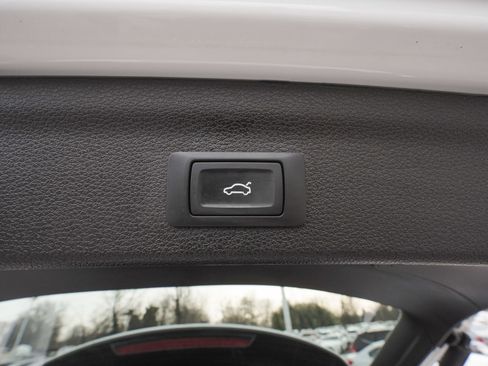 Used 2021 Audi Q3 2.0T Premium w/ Black Optic Sport Package image 46