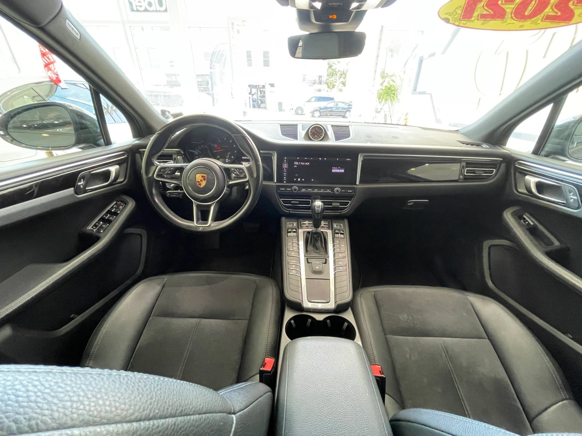 Used 2021 Porsche Macan AWD/4WD image 19