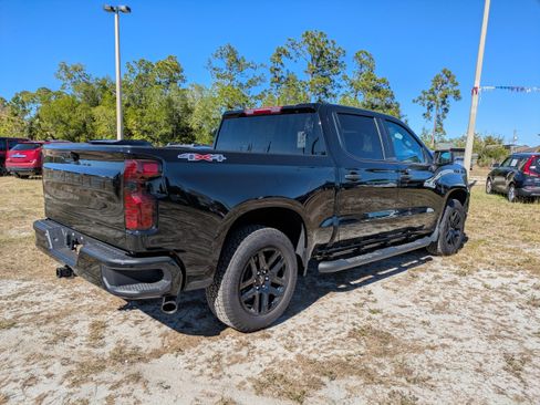 Used 2026 Chevrolet Silverado 1500 Custom w/ Turbomax Blackout Package AWD/4WD image 4