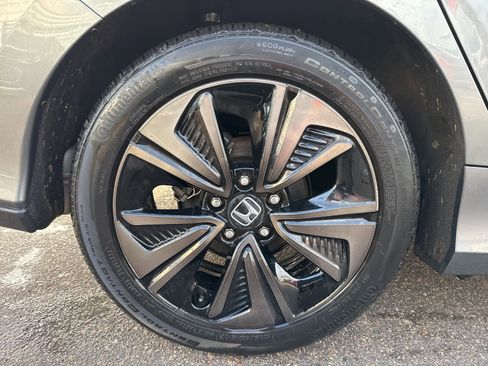 Used 2019 Honda Civic EX image 11