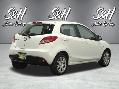 Used 2014 MAZDA MAZDA2 Sport FWD image 18