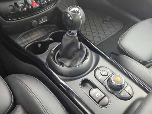 Used 2019 MINI Cooper Clubman S image 35