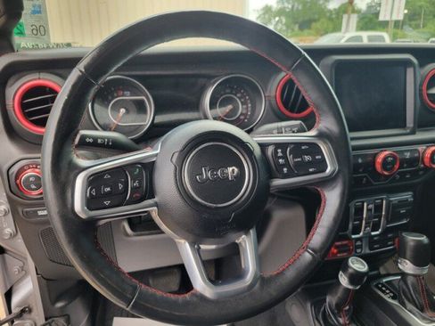 Used 2020 Jeep Gladiator Rubicon AWD/4WD image 15