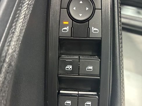 Used 2023 Nissan Rogue SV image 15