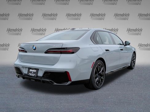 New 2026 BMW 740i w/ Premium Package RWD image 7