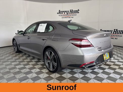 Used 2025 Genesis G70 3.3T Advanced image 7