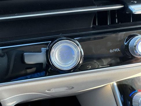 New 2026 Genesis GV70 2.5T Advanced image 19