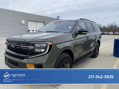 Used 2025 Ford Expedition Tremor image 1