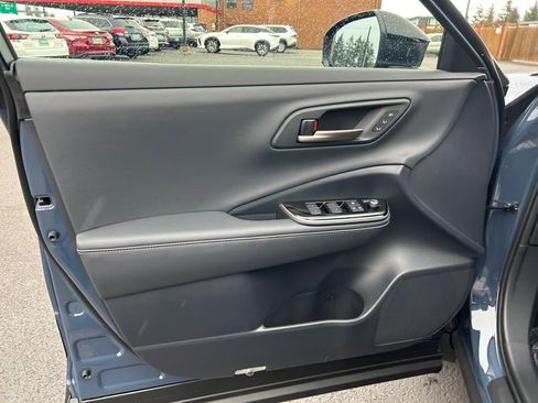 New 2026 Toyota Crown Platinum image 22