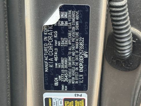 Used 2025 Kia Sportage LX image 10