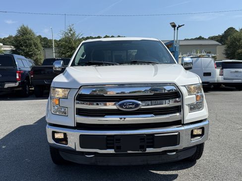 Used 2015 Ford F150 Lariat image 3