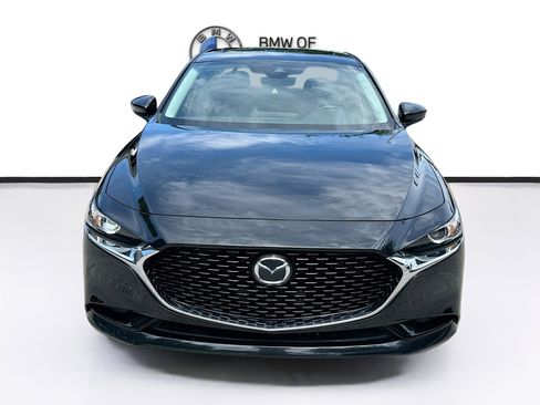 Used 2022 MAZDA MAZDA3 s FWD image 2
