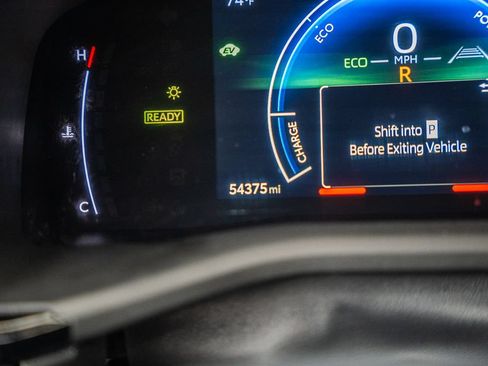 Certified 2025 Toyota Camry LE FWD image 43