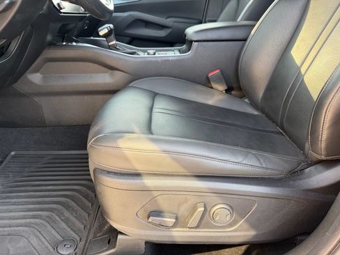 Used 2024 Kia Sorento S AWD/4WD image 9