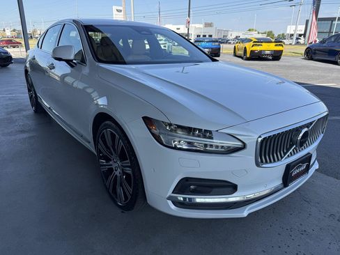Used 2022 Volvo S90 B6 Inscription w/ Advanced Package AWD/4WD image 3