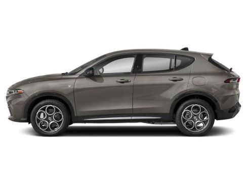Used 2024 Alfa Romeo Tonale Veloce w/ Premium Interior Package AWD/4WD image 6
